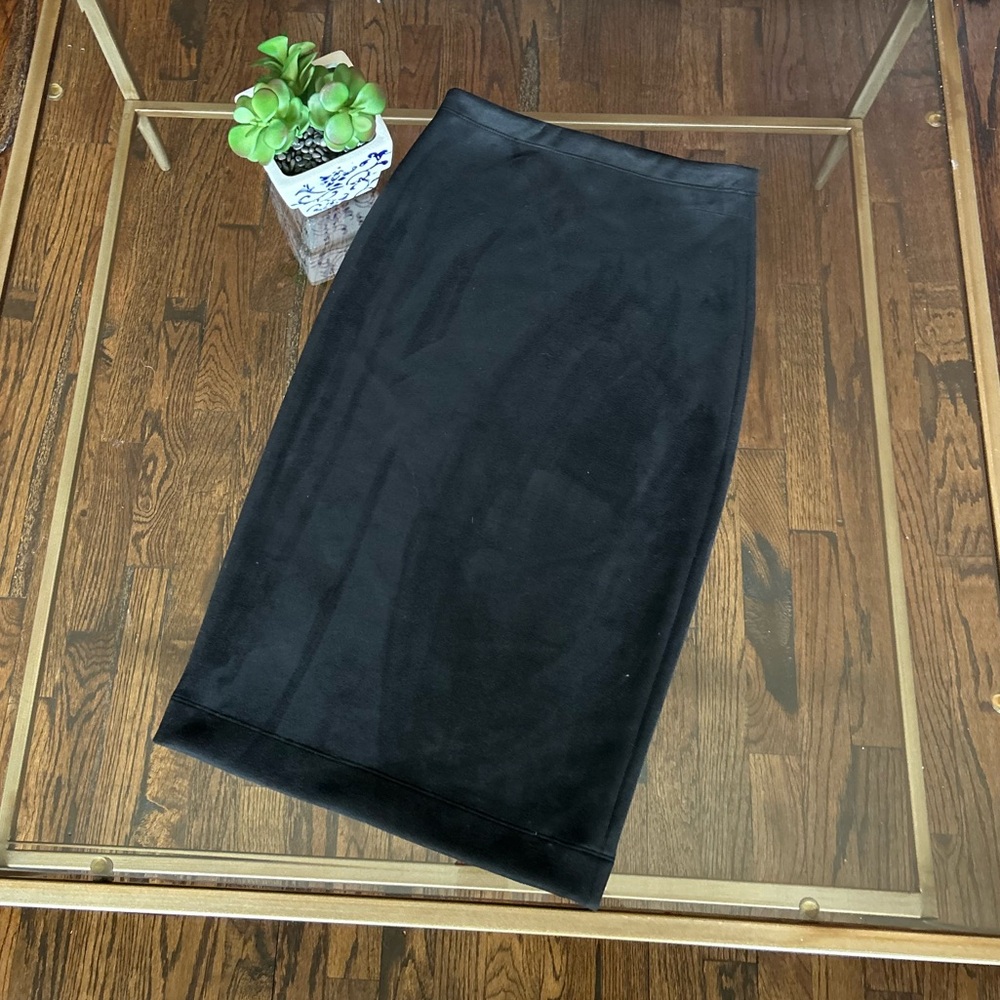 BCBGMaxAzria Classic Black Pencil Skirt